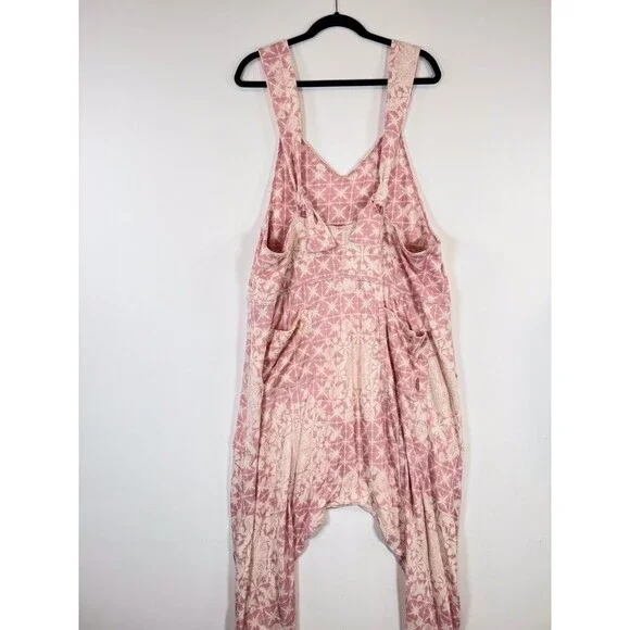 NWT Free People Movement Womens High Tide Jumpsuit Pink Ankle Zip Medium